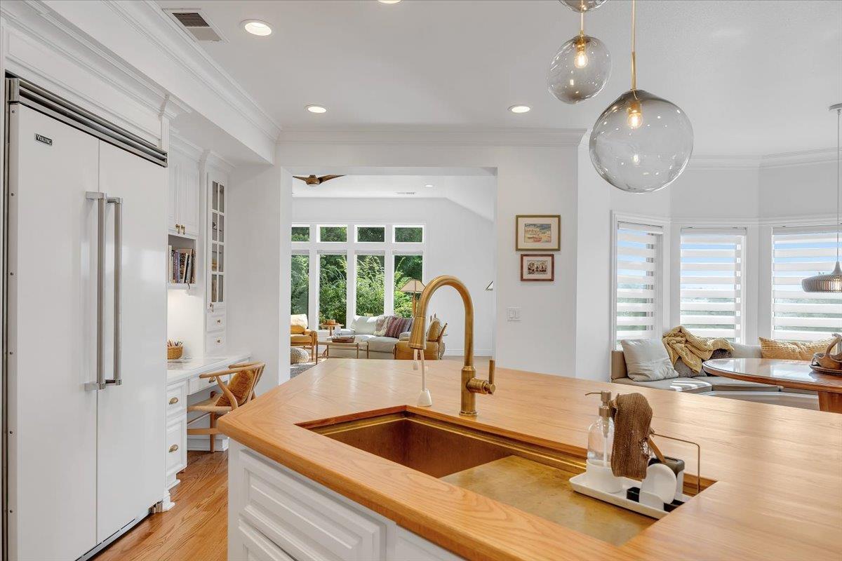 10 Grandview Ct Court