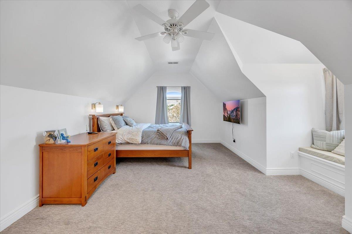 10 Grandview Ct Court