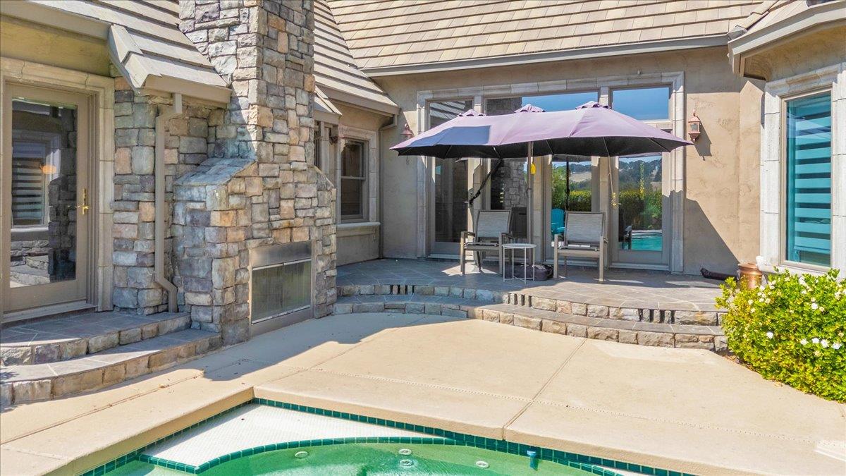 10 Grandview Ct Court