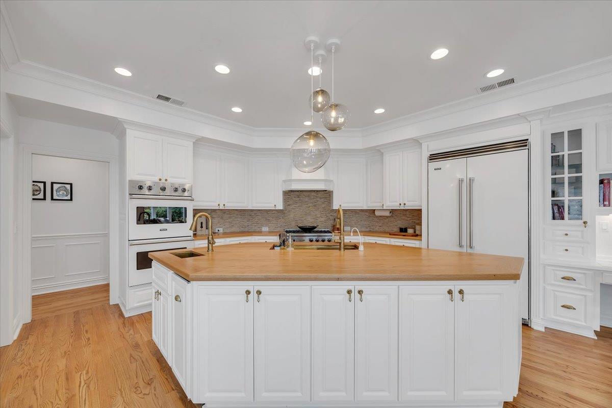 10 Grandview Ct Court