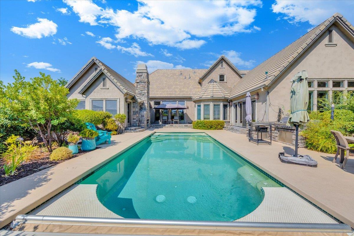 10 Grandview Ct Court