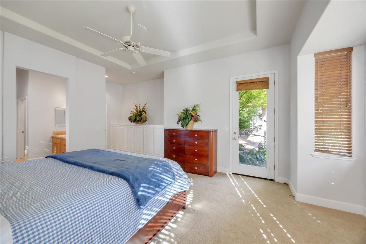 8 Rock Ridge Court