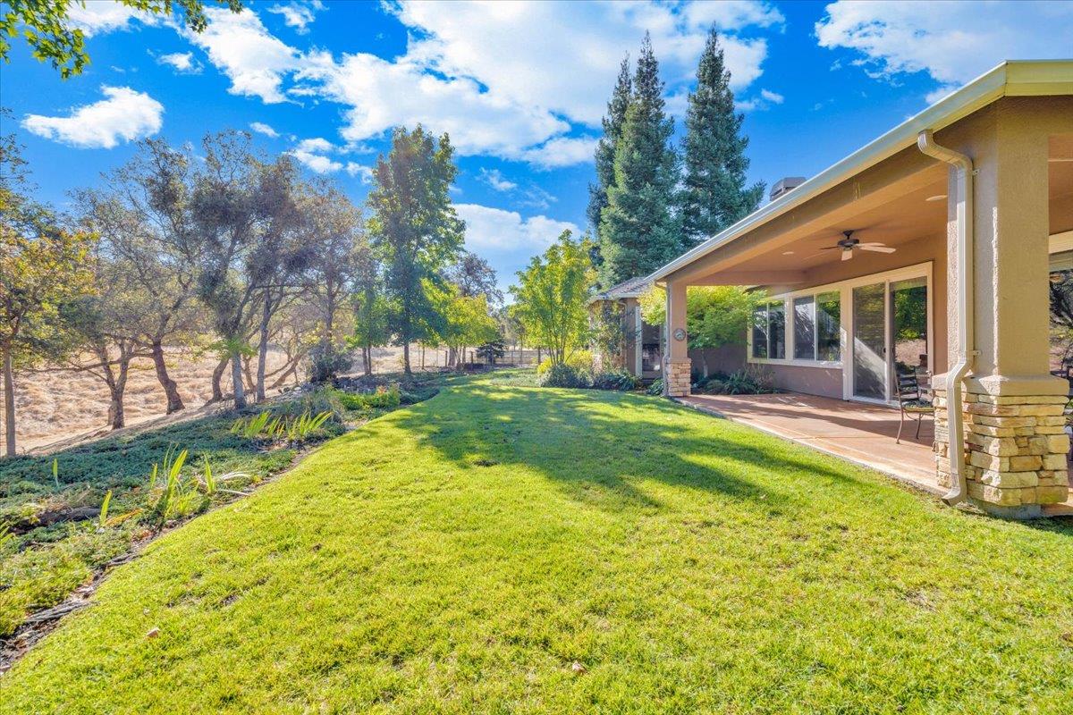 8 Rock Ridge Court
