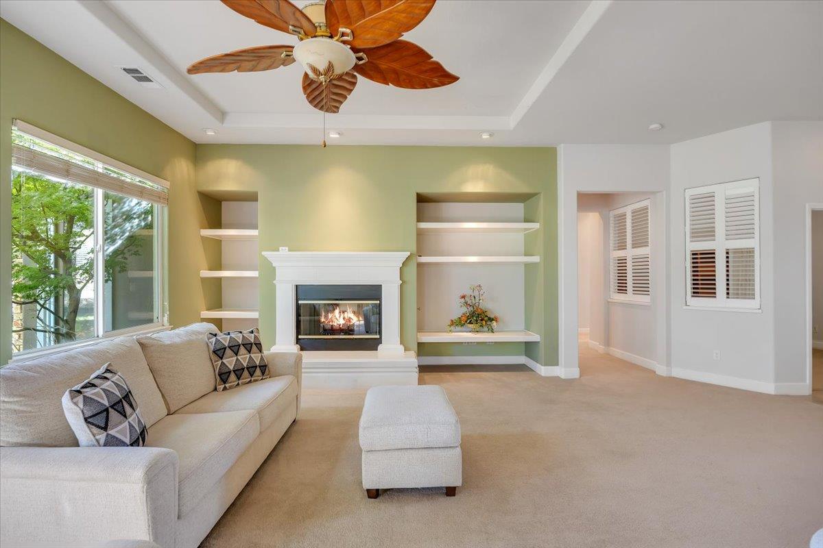 8 Rock Ridge Court
