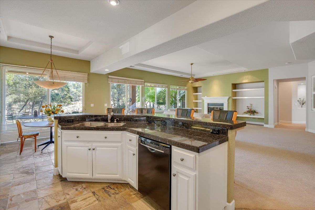 8 Rock Ridge Court