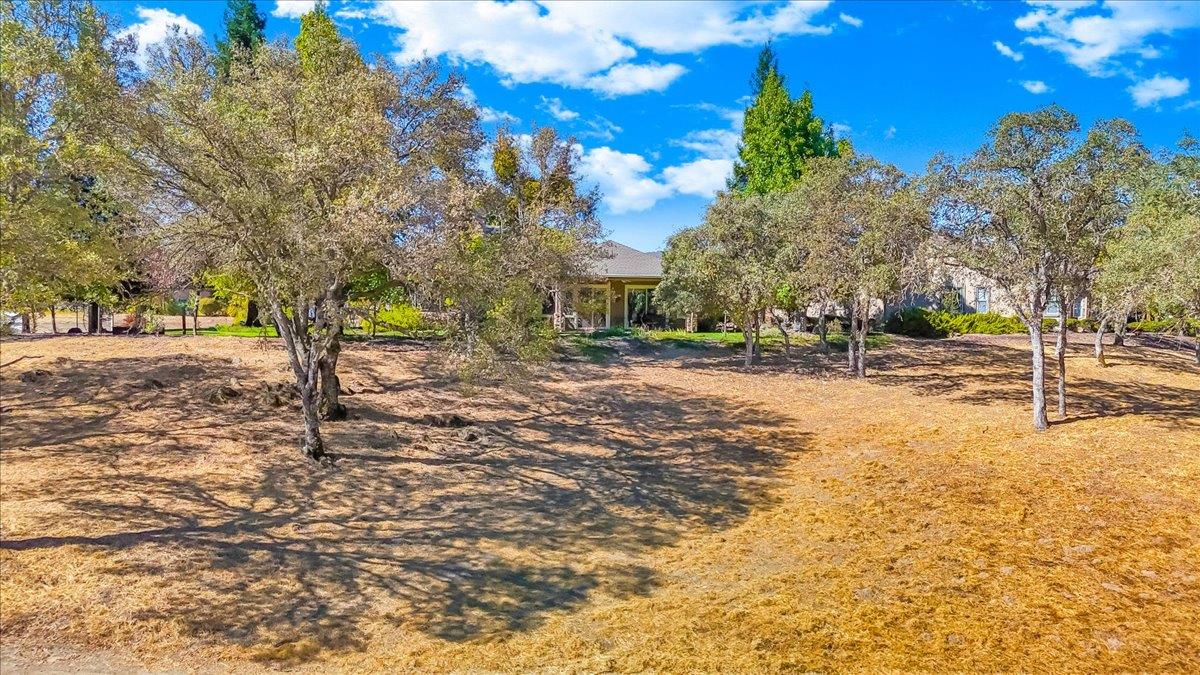 8 Rock Ridge Court