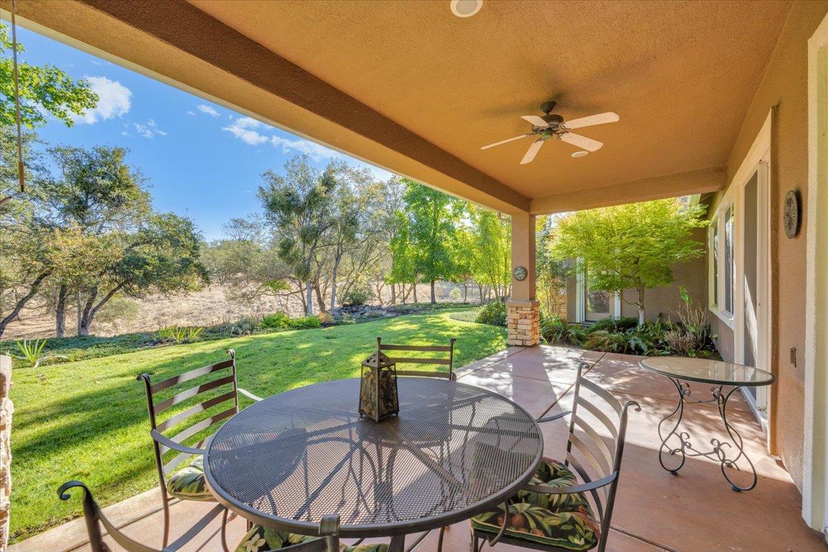 8 Rock Ridge Court