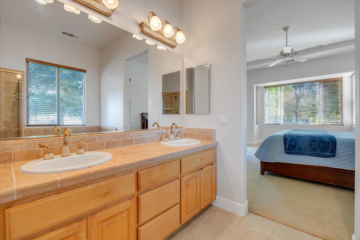 8 Rock Ridge Court