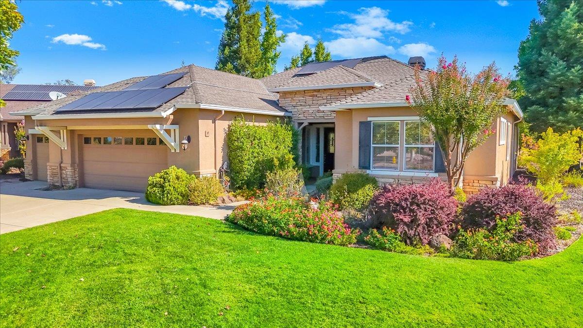8 Rock Ridge Court