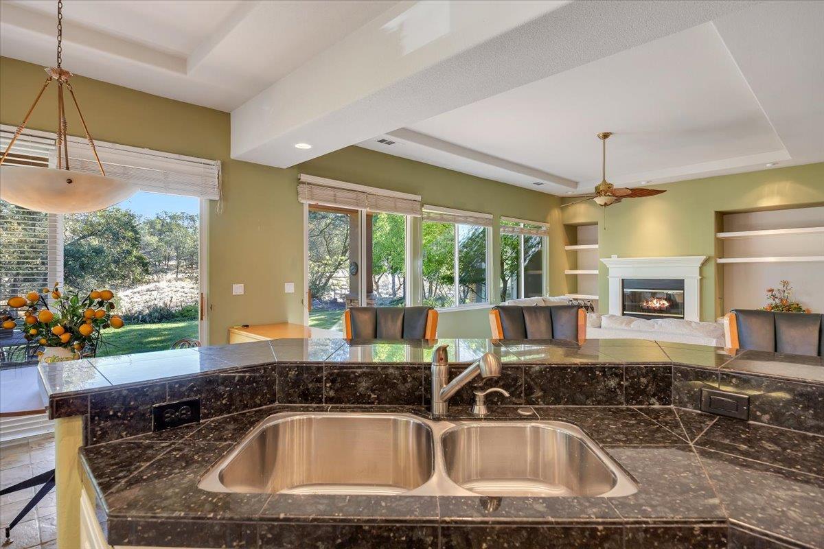 8 Rock Ridge Court