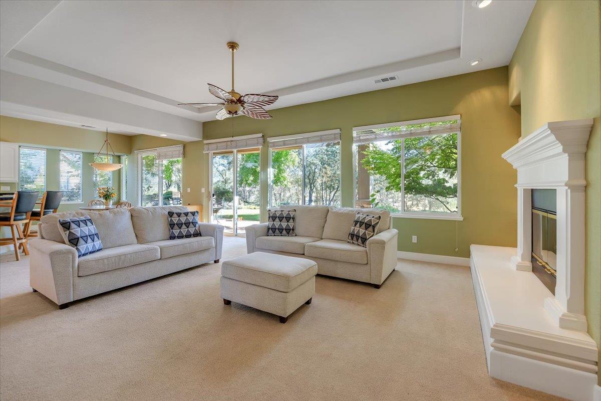 8 Rock Ridge Court