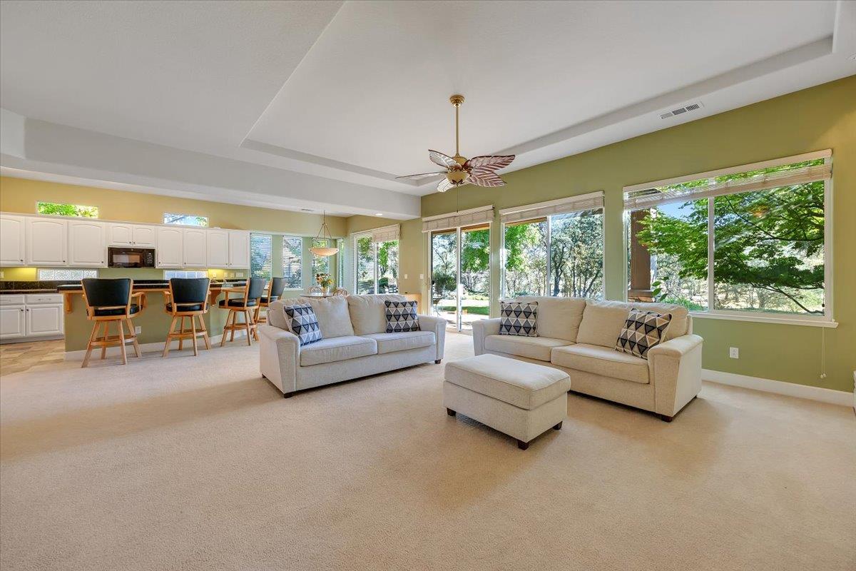 8 Rock Ridge Court