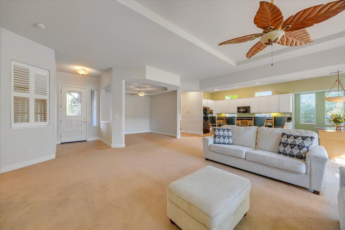 8 Rock Ridge Court