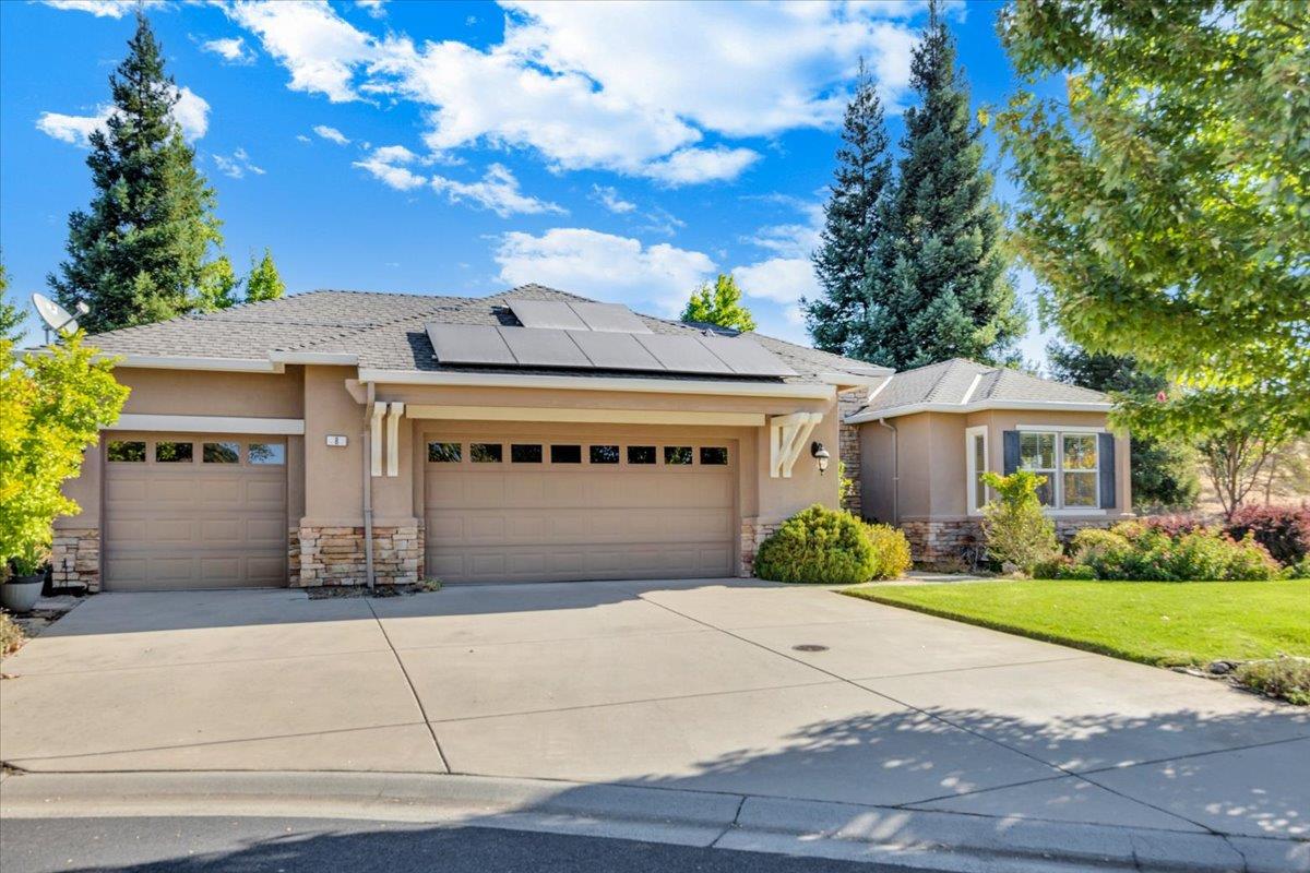 8 Rock Ridge Court