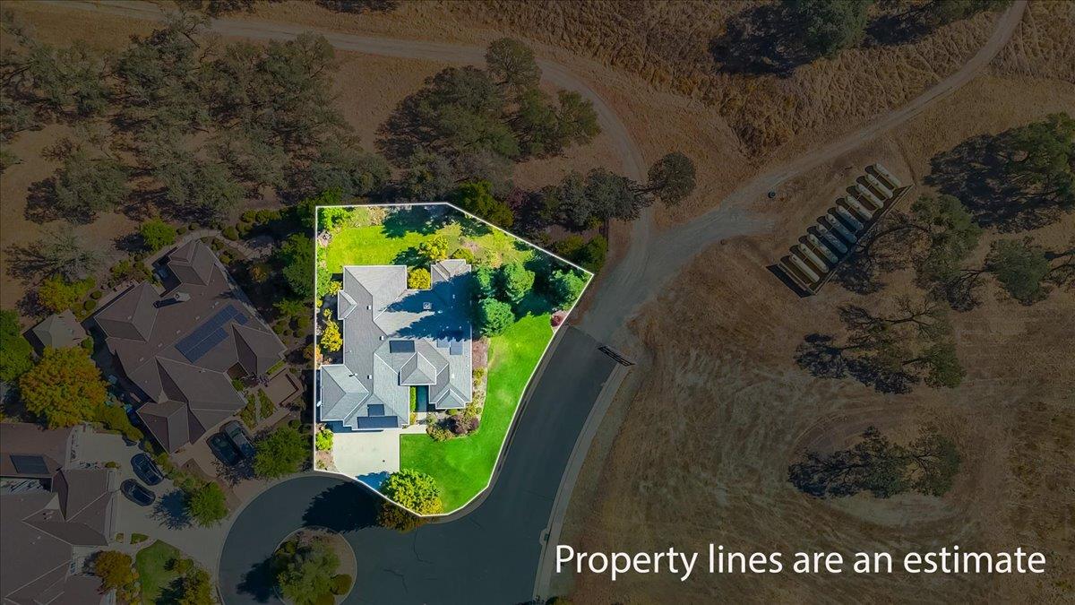 8 Rock Ridge Court