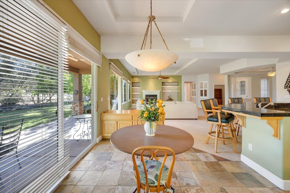 8 Rock Ridge Court