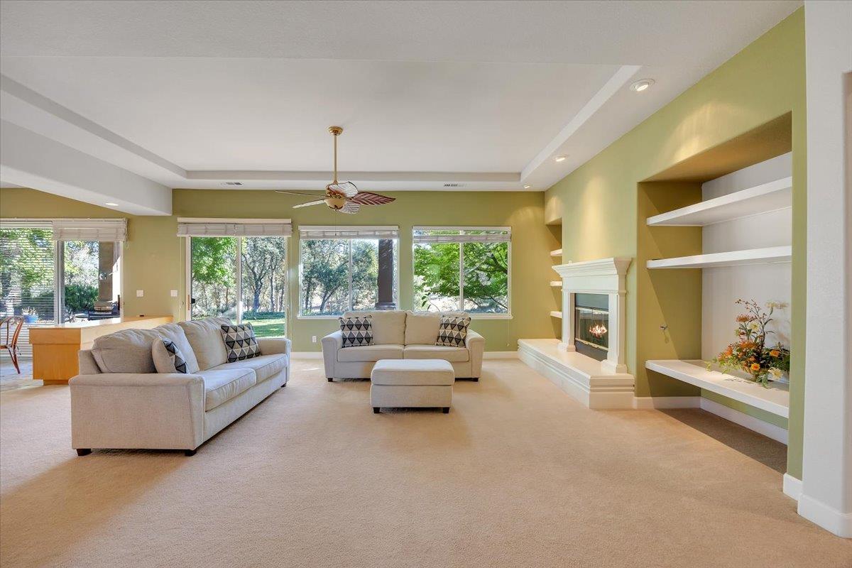 8 Rock Ridge Court