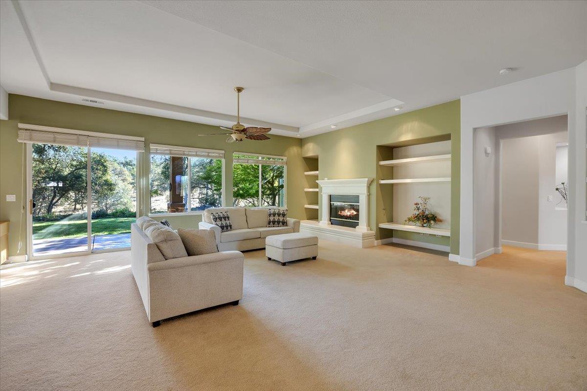 8 Rock Ridge Court
