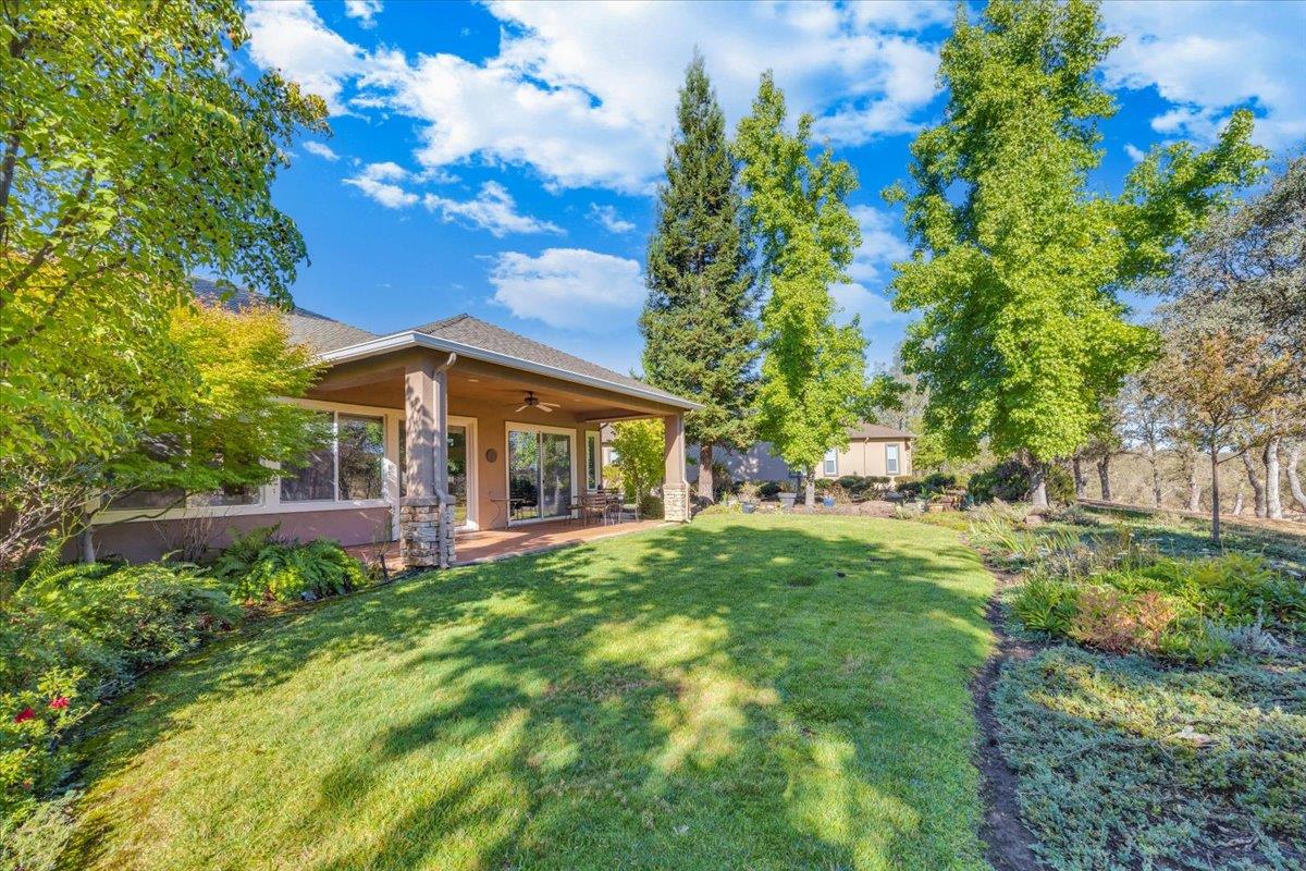 8 Rock Ridge Court