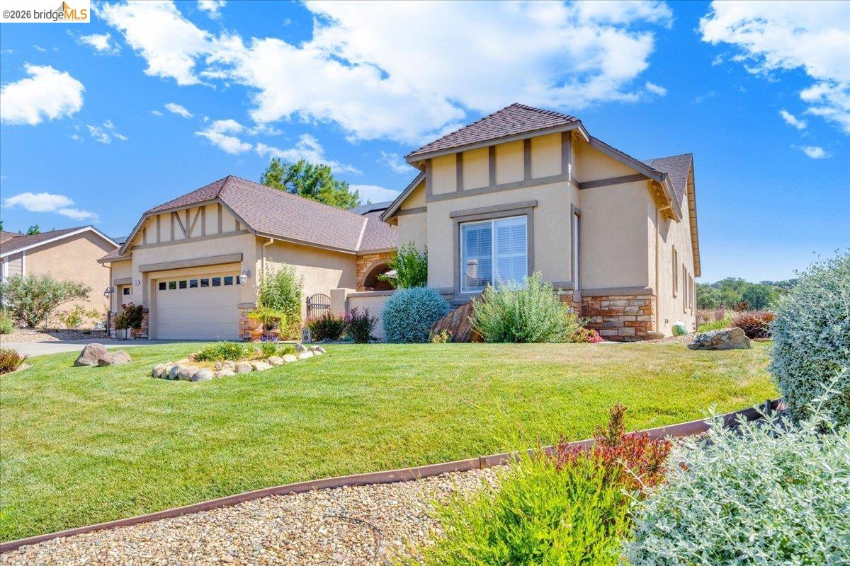 158 Rock Ridge Ln
