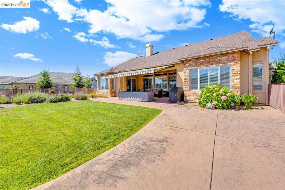 158 Rock Ridge Ln
