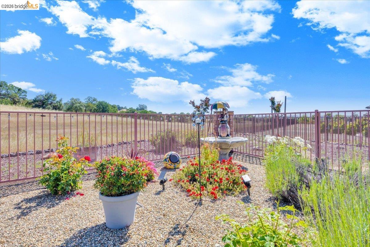 158 Rock Ridge Ln
