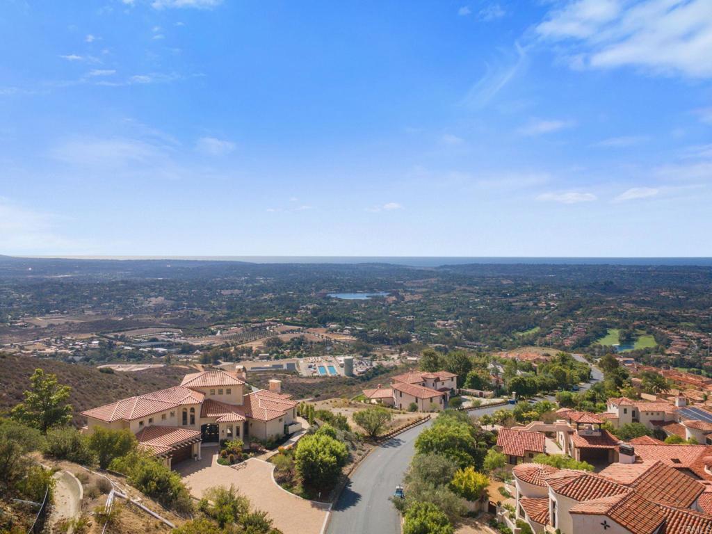 7795 Camino De Arriba