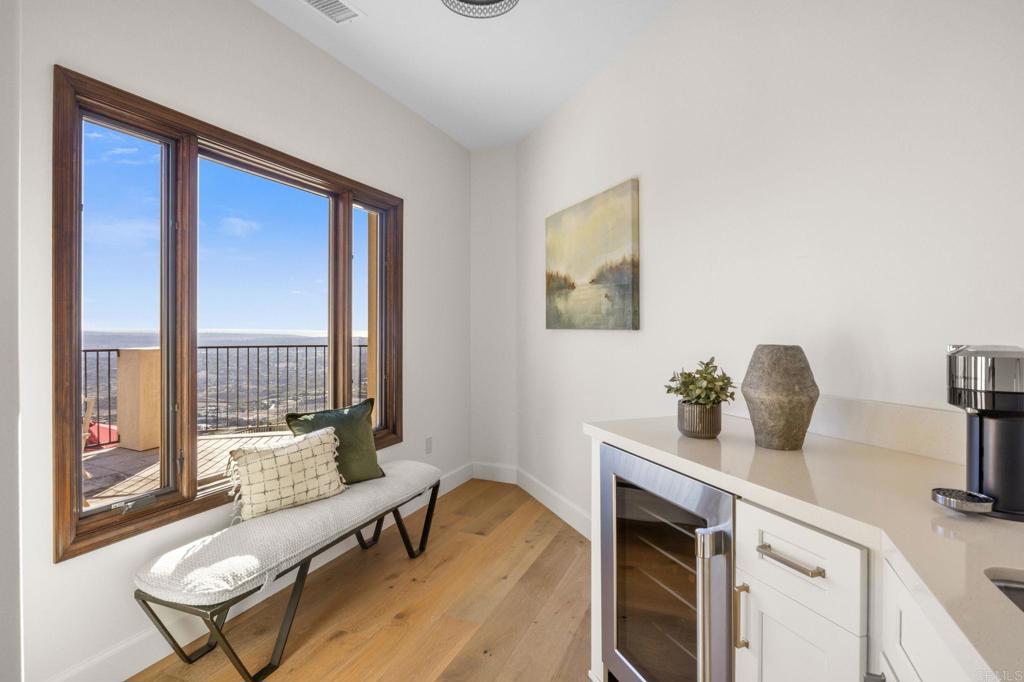 7795 Camino De Arriba