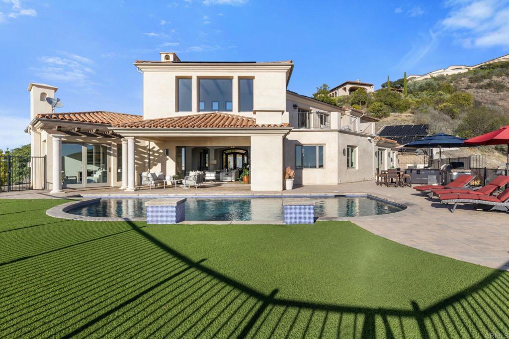 7795 Camino De Arriba