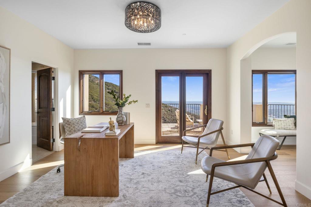 7795 Camino De Arriba