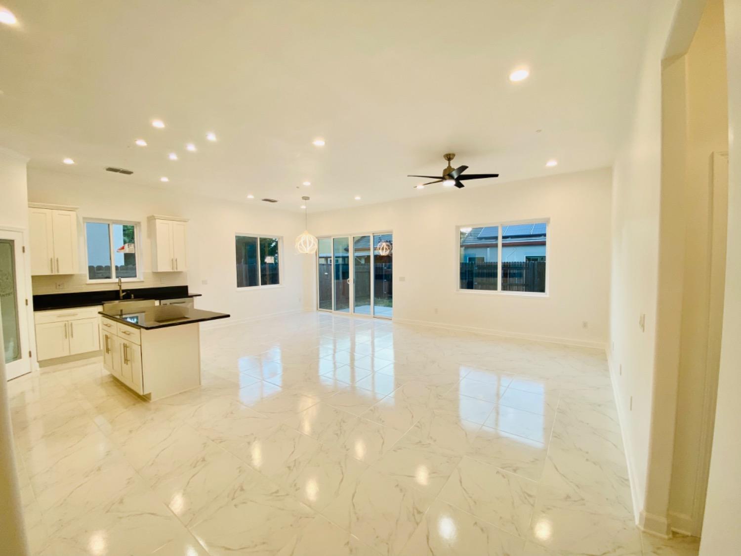 9128 Pebble Field Way