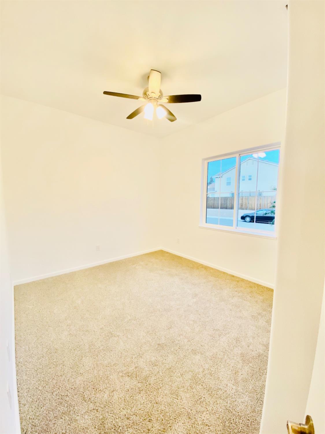 9128 Pebble Field Way