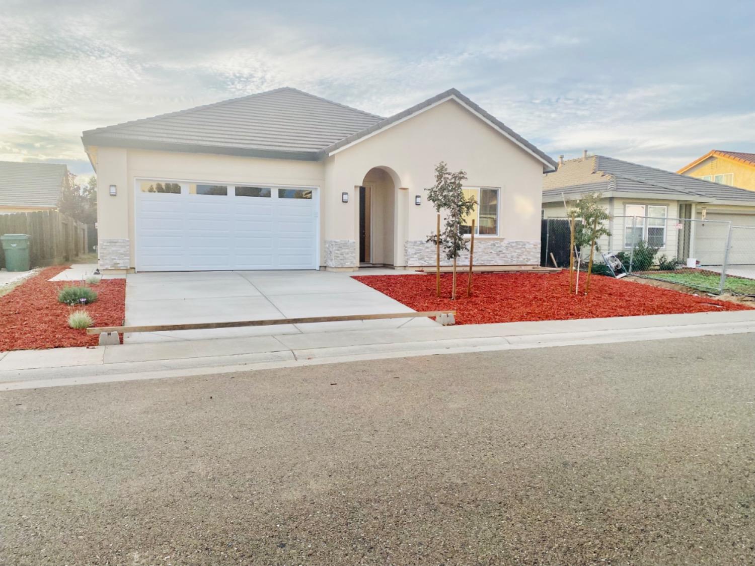 9128 Pebble Field Way
