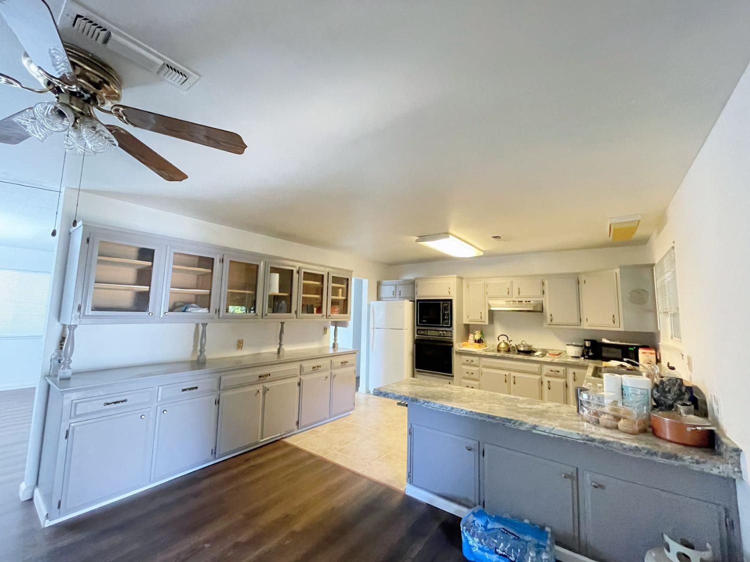 5837 HAPPY VALLEY RD