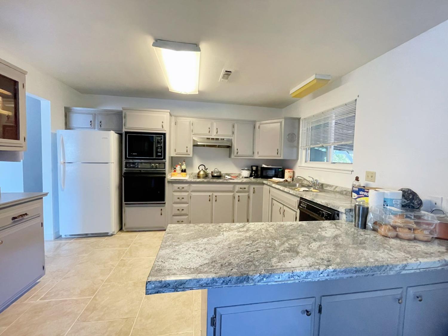 5837 HAPPY VALLEY RD