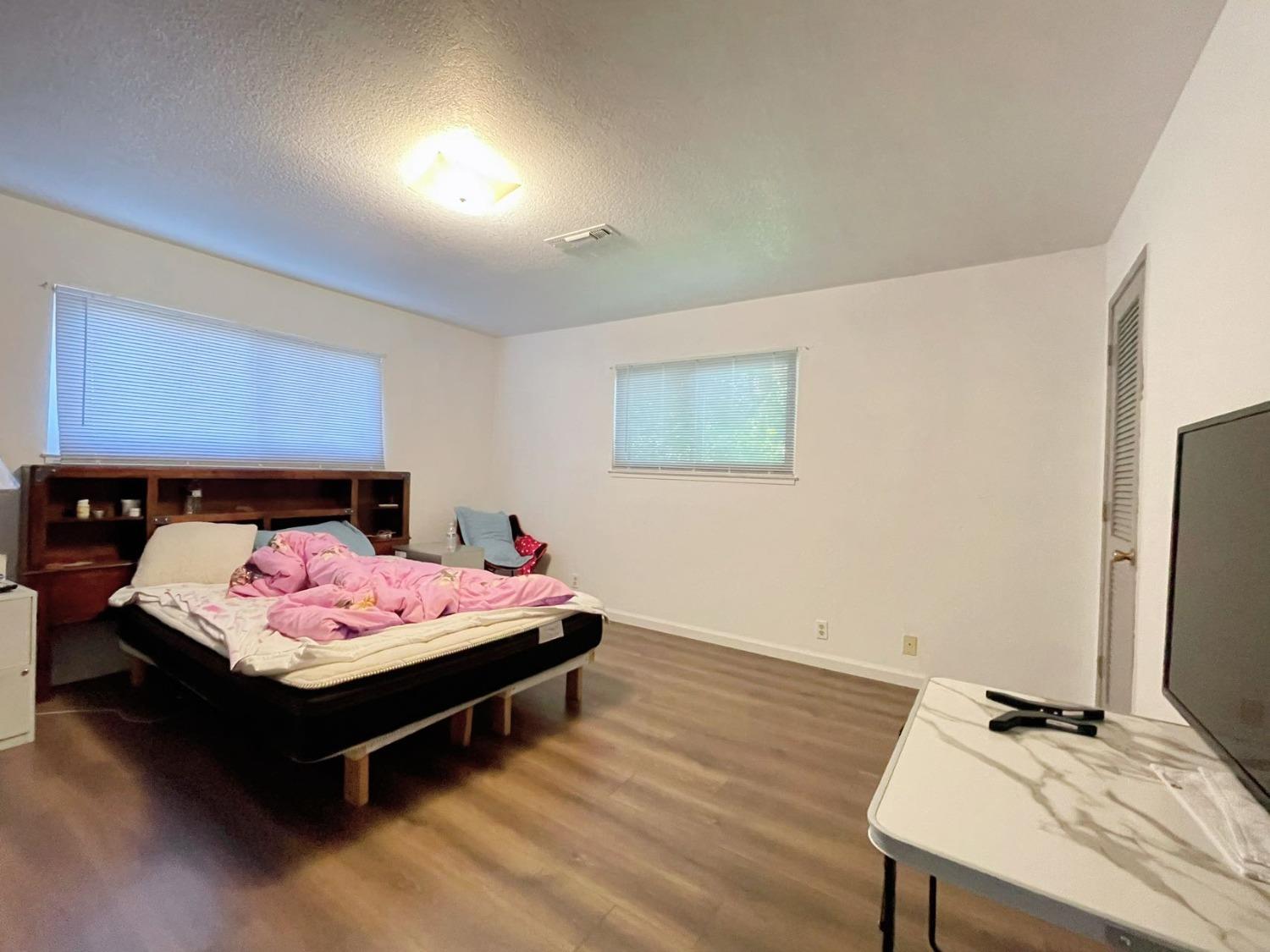 5837 HAPPY VALLEY RD