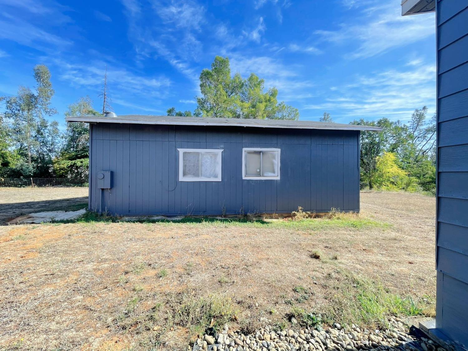 5837 HAPPY VALLEY RD