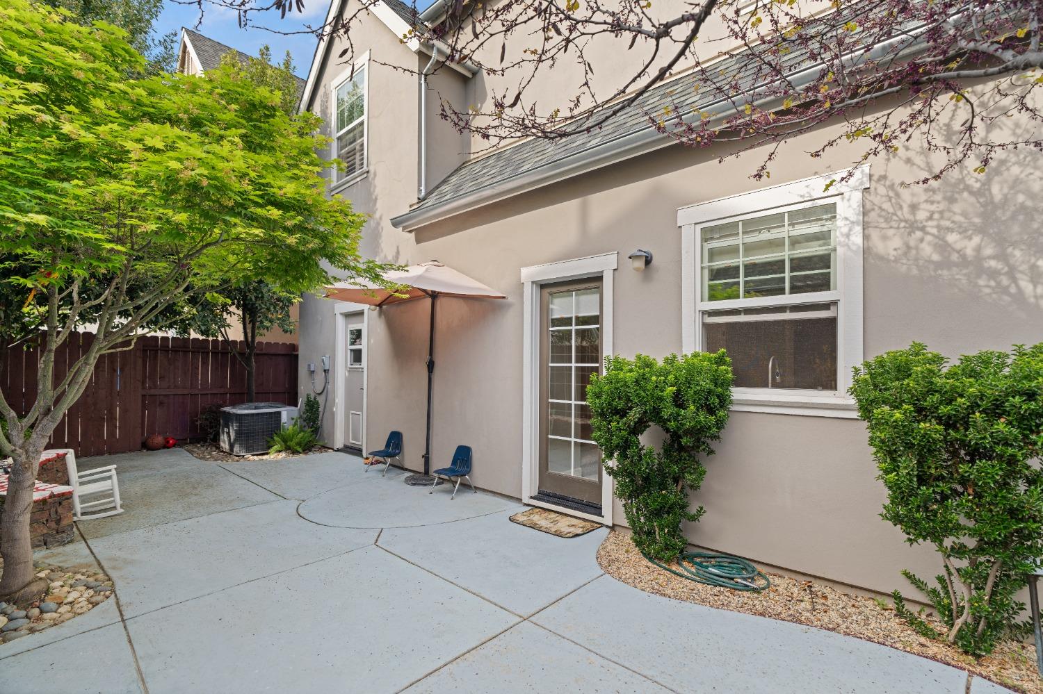 1209 Mandy Plaza
