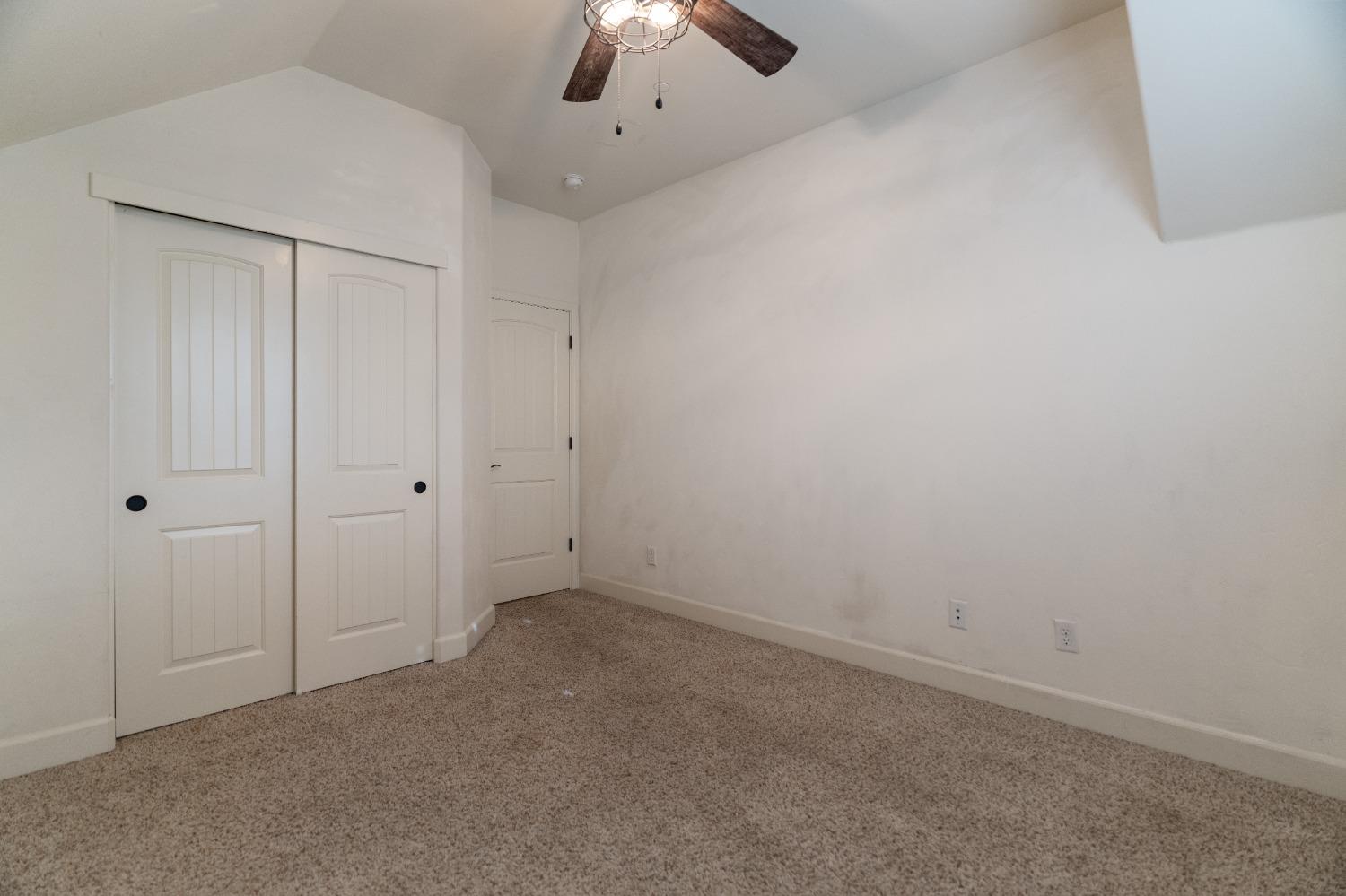 1209 Mandy Plaza