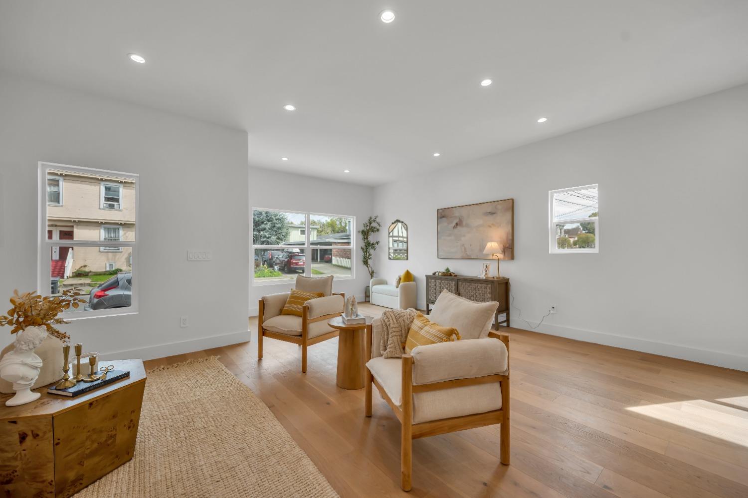 1543 Sherman Street