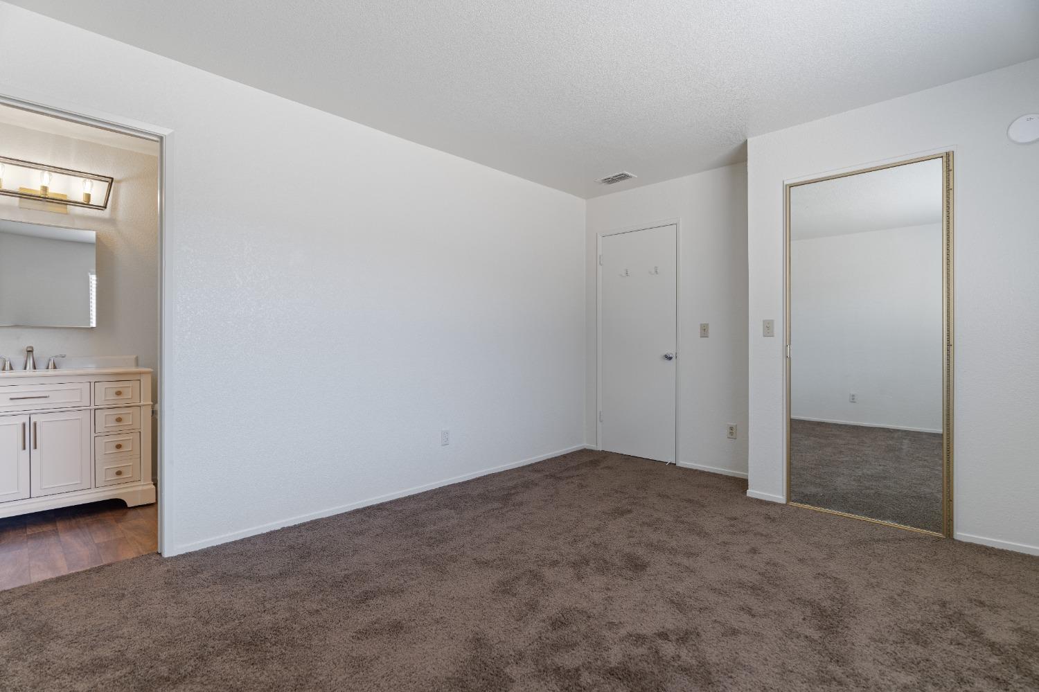 670 Turnstone Drive