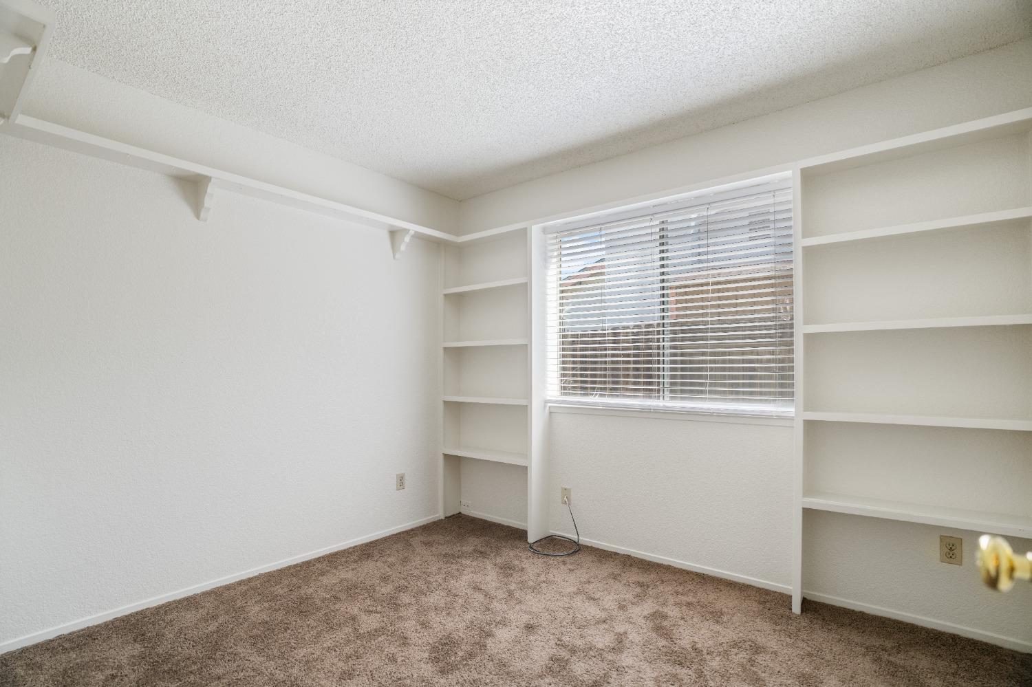 670 Turnstone Drive