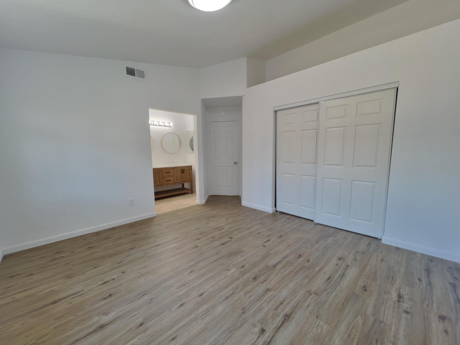 8222 Visalia Way