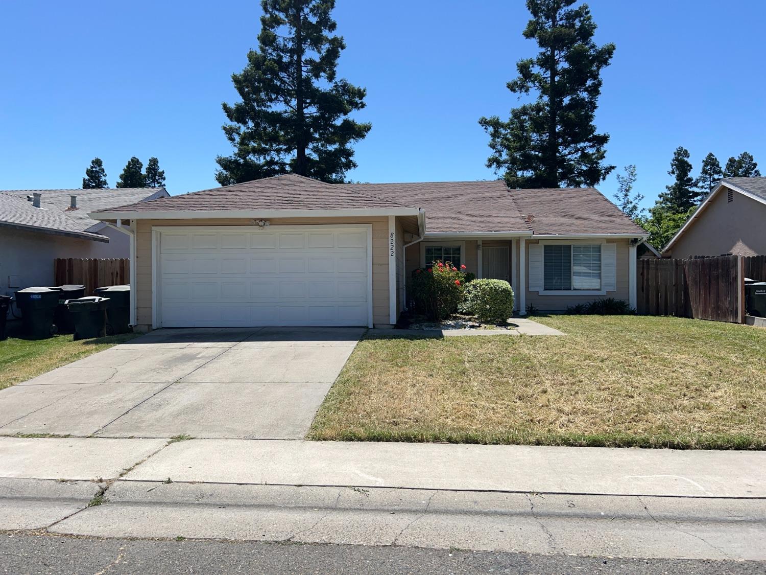 8222 Visalia Way