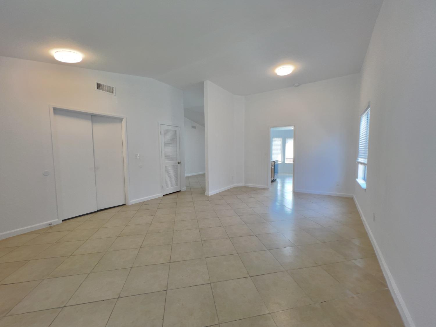 8222 Visalia Way