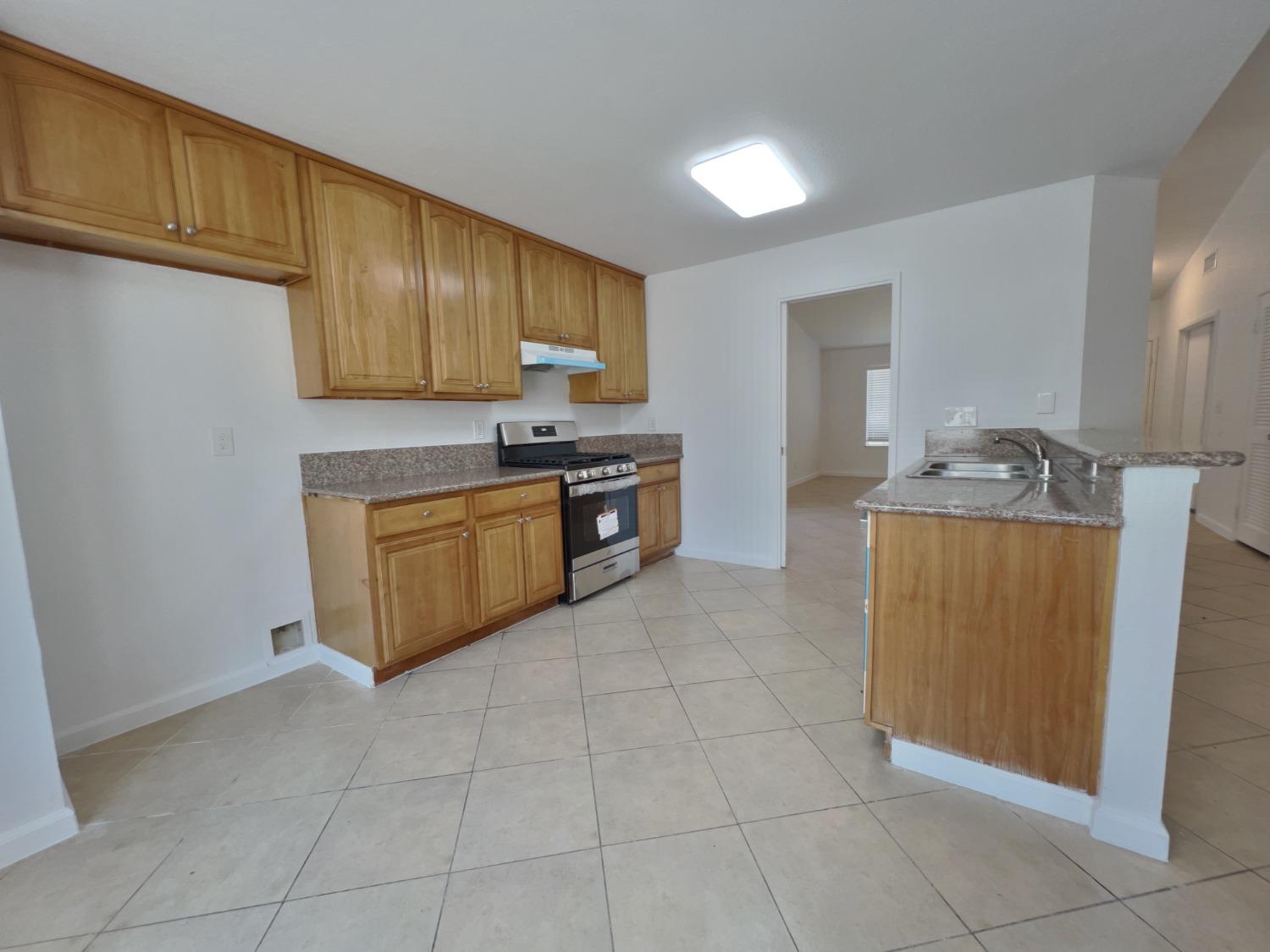 8222 Visalia Way