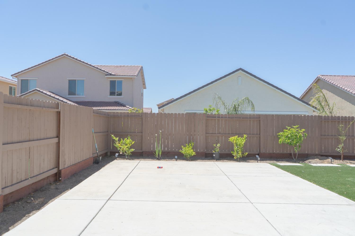 7825 Nutmeg Lane