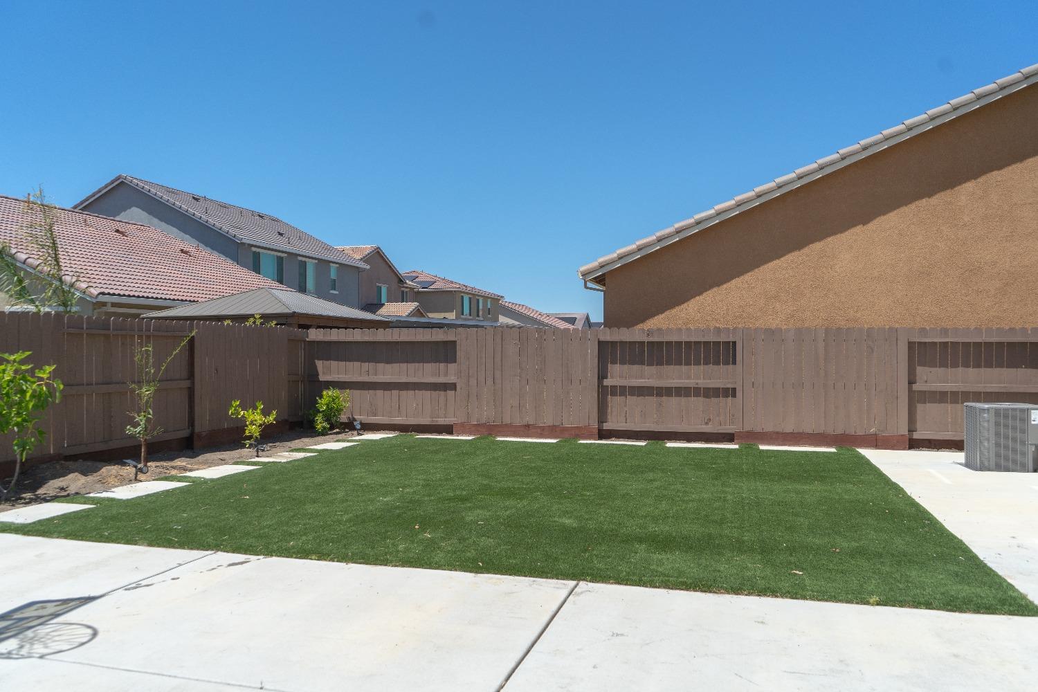 7825 Nutmeg Lane