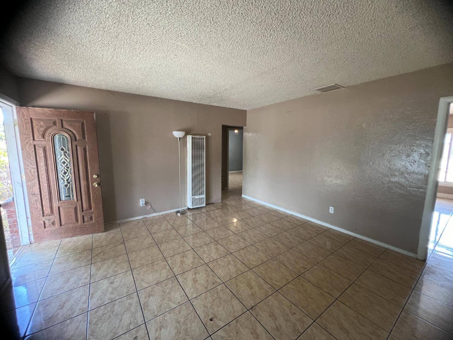 130 Santiago Avenue