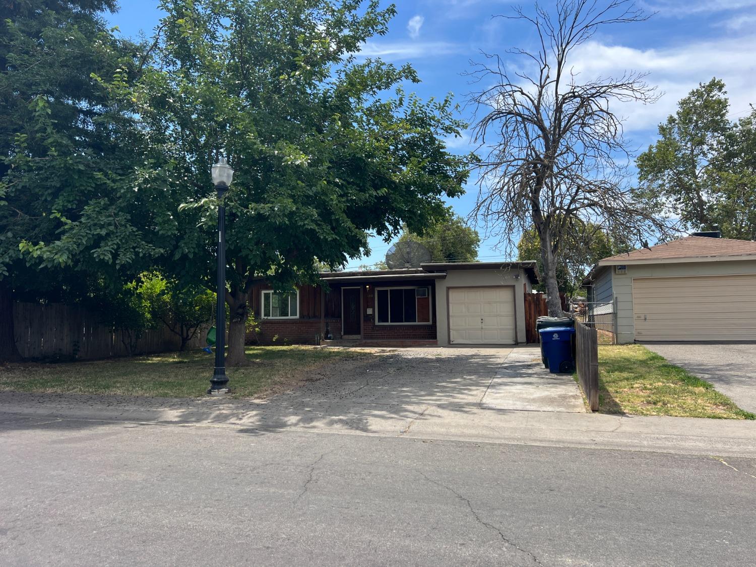 130 Santiago Avenue